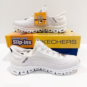 Skechers Glide-Step Tranquility Hands Free Slip-ins Sneakers White 5.5 Wide NEW